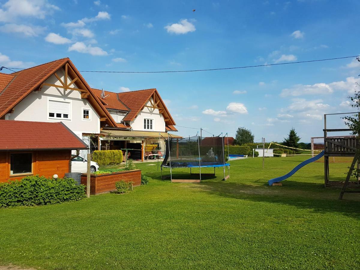 Pension Altmann Sankt Magdalena Exterior foto